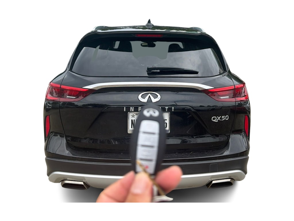 Thumbnail: 2019 INFINITI QX50 - 3