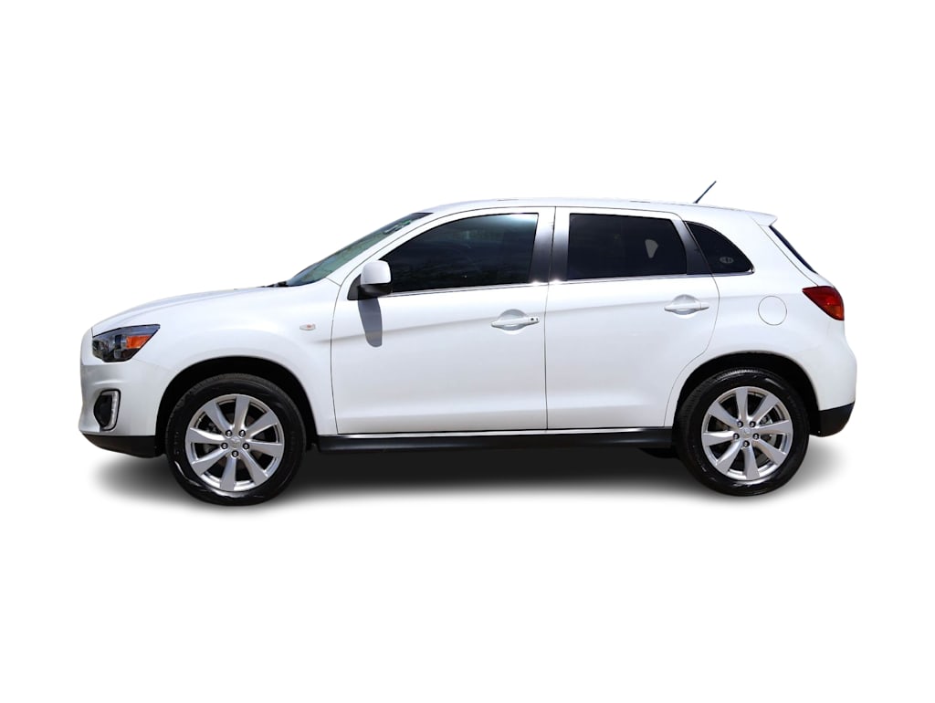 Thumbnail: 2015 Mitsubishi Outlander Sport - 3