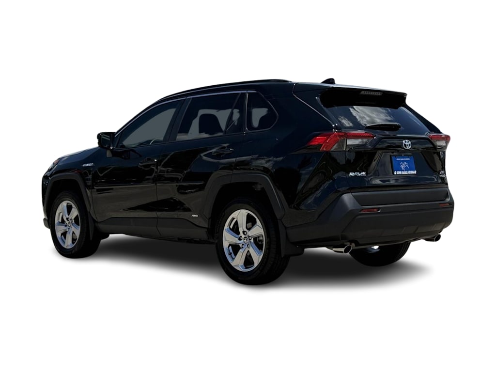 Thumbnail: 2021 Toyota RAV4 - 3