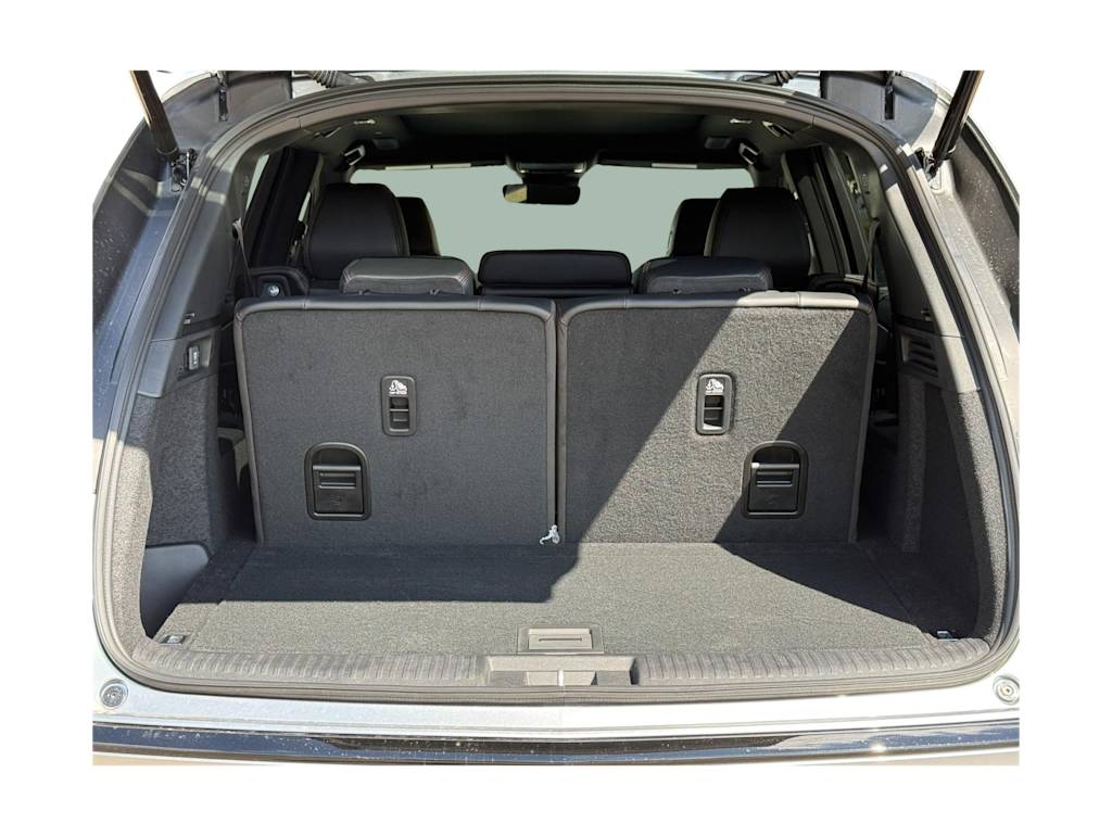 2025 Acura MDX Base 18