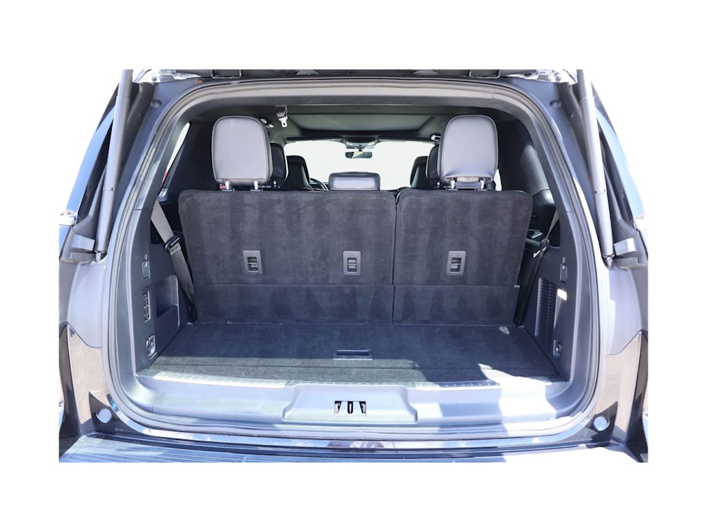 Thumbnail: 2024 Lincoln Navigator - 17