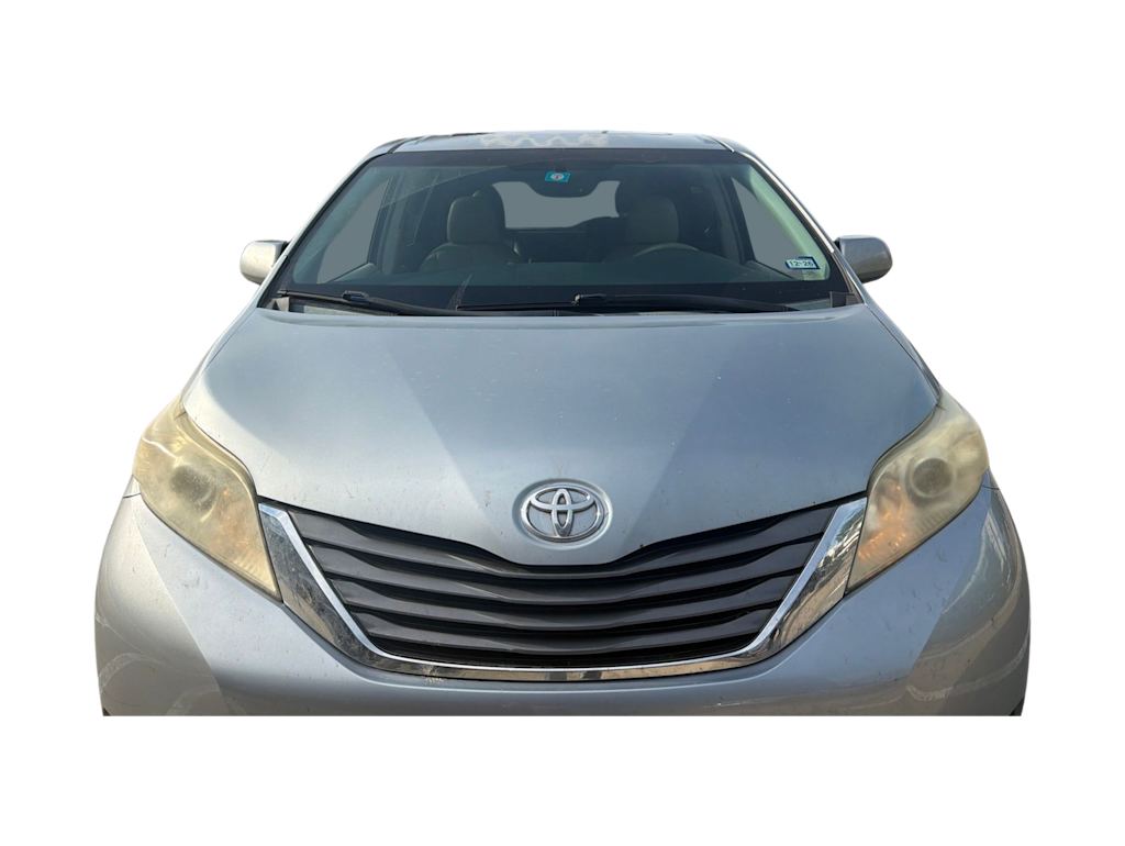 Thumbnail: 2014 Toyota Sienna - 5