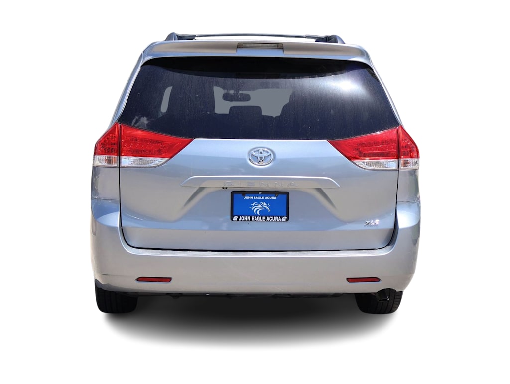 Thumbnail: 2014 Toyota Sienna - 5