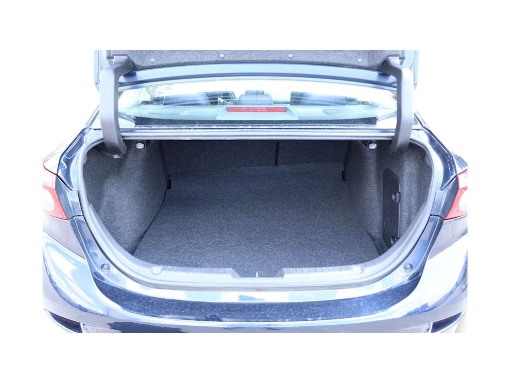 Thumbnail: 2016 Mazda Mazda3 - 18