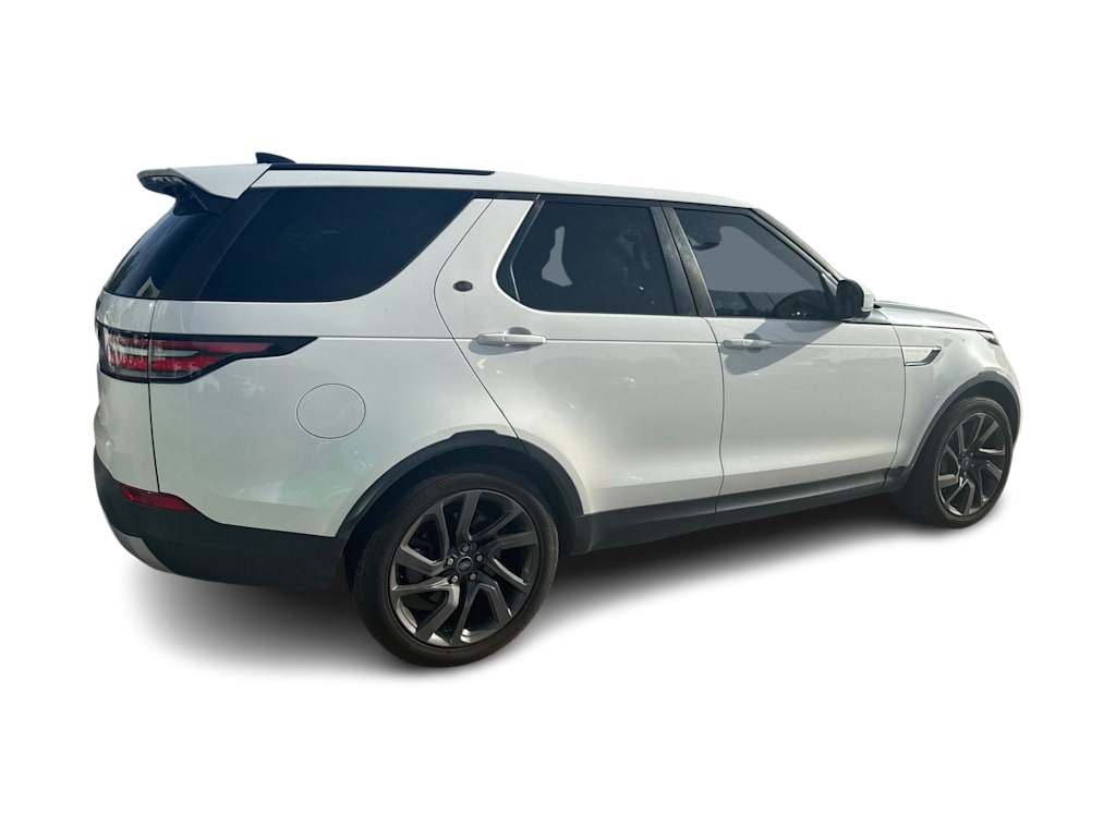 Thumbnail: 2018 Land Rover Discovery - 7