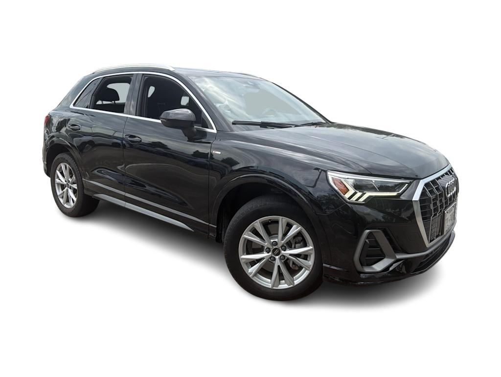 Thumbnail: 2023 Audi Q3 - 9