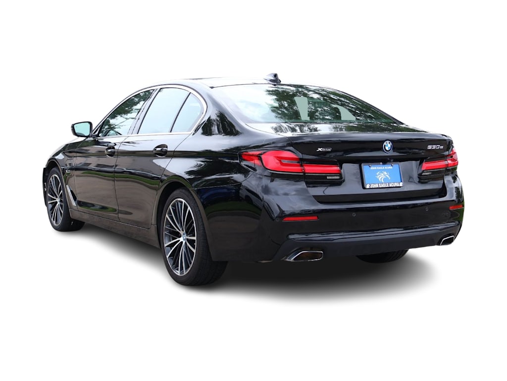 Thumbnail: 2023 BMW 5 Series - 4