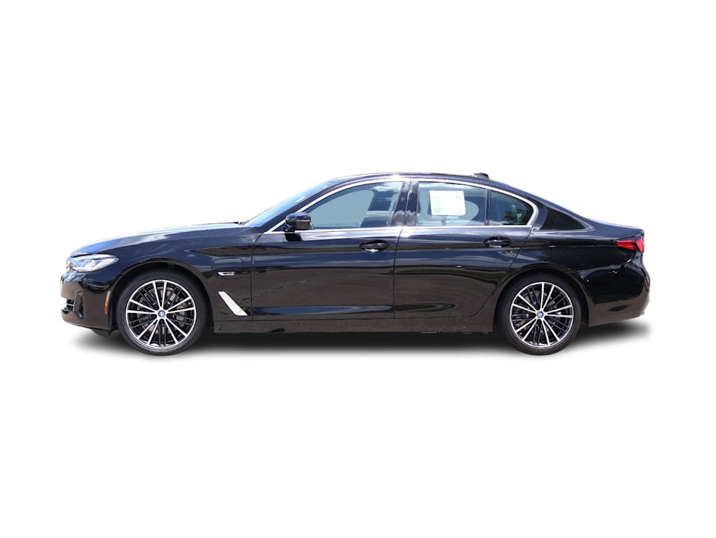 Thumbnail: 2023 BMW 5 Series - 3