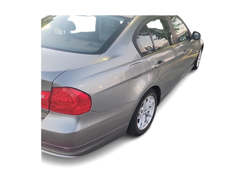 Thumbnail: 2010 BMW 3 Series - 9