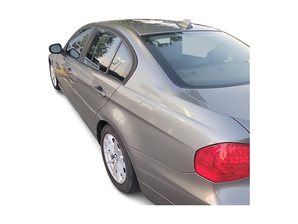 Thumbnail: 2010 BMW 3 Series - 3