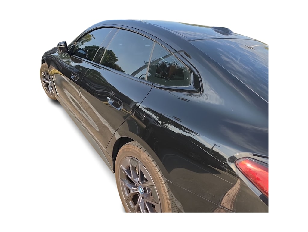 Thumbnail: 2023 BMW i4 - 2