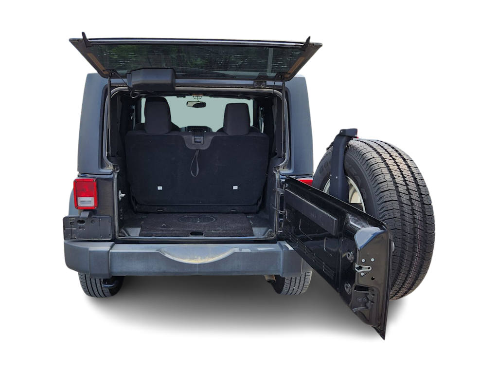 Thumbnail: 2016 Jeep Wrangler - 24