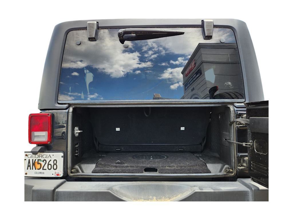 Thumbnail: 2016 Jeep Wrangler - 15