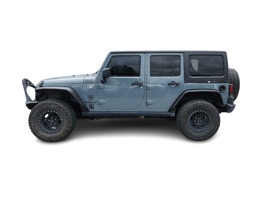 Thumbnail: 2015 Jeep Wrangler - 3