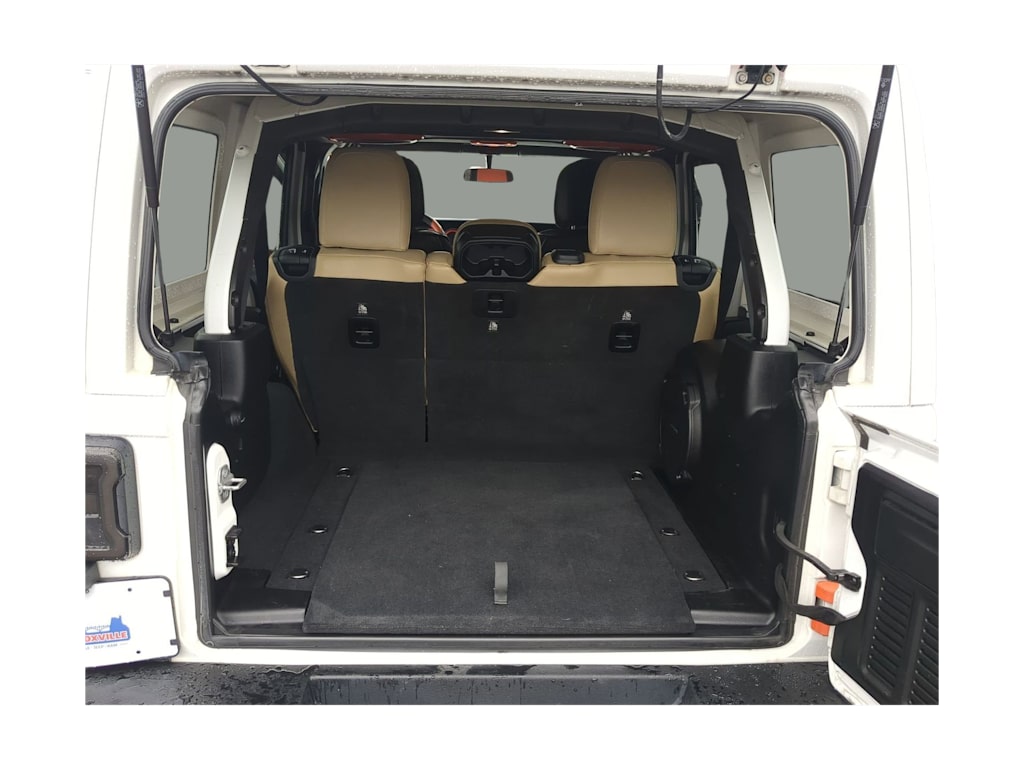 Thumbnail: 2019 Jeep Wrangler - 16