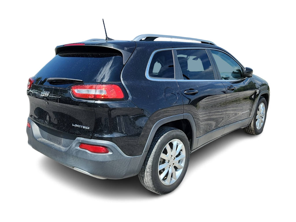 Thumbnail: 2016 Jeep Cherokee - 15