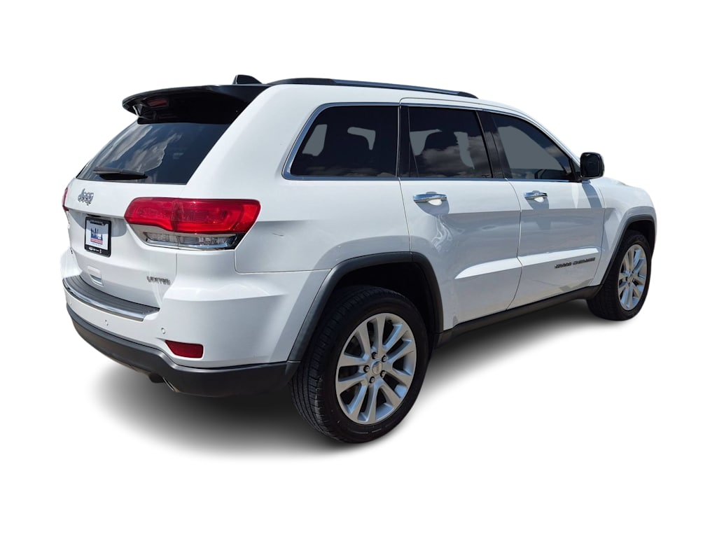 Thumbnail: 2017 Jeep Grand Cherokee - 18