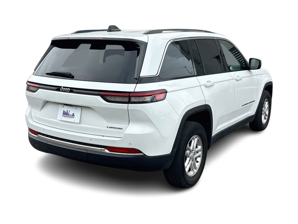 Thumbnail: 2024 Jeep Grand Cherokee - 21