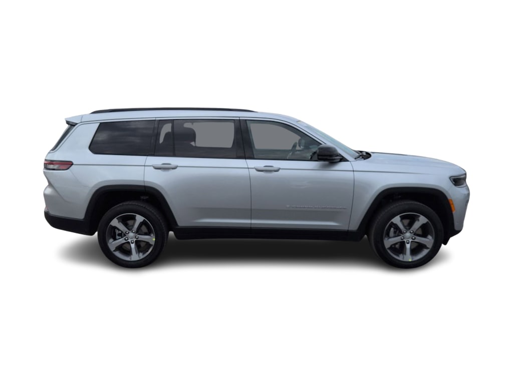 Thumbnail: 2026 Jeep Grand Cherokee L - 20