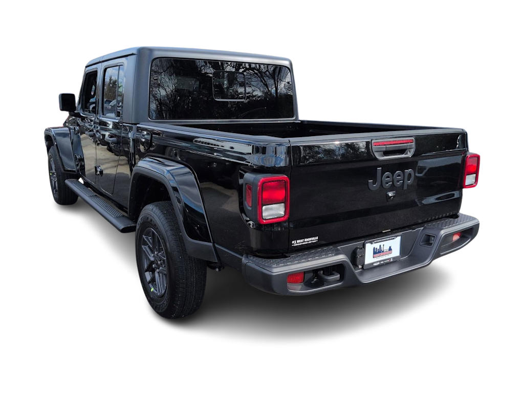 Thumbnail: 2026 Jeep Gladiator - 4