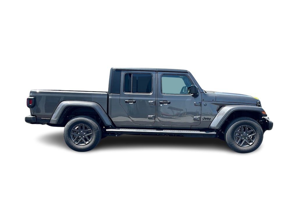 Thumbnail: 2026 Jeep Gladiator - 22