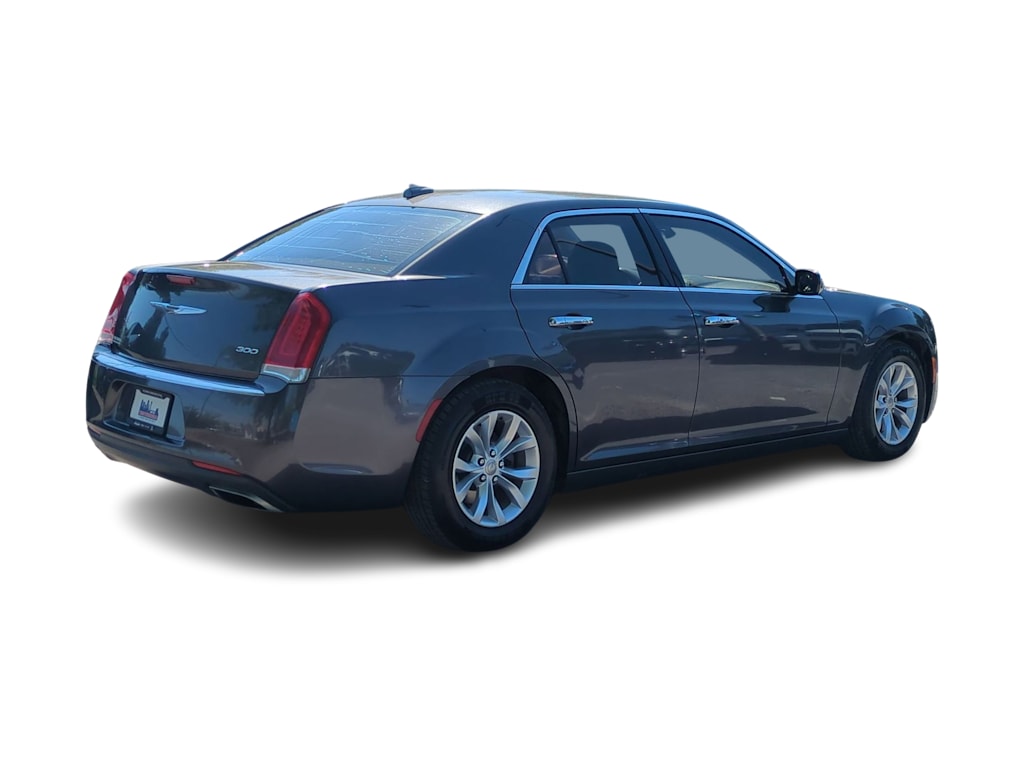 Thumbnail: 2015 Chrysler 300 - 17