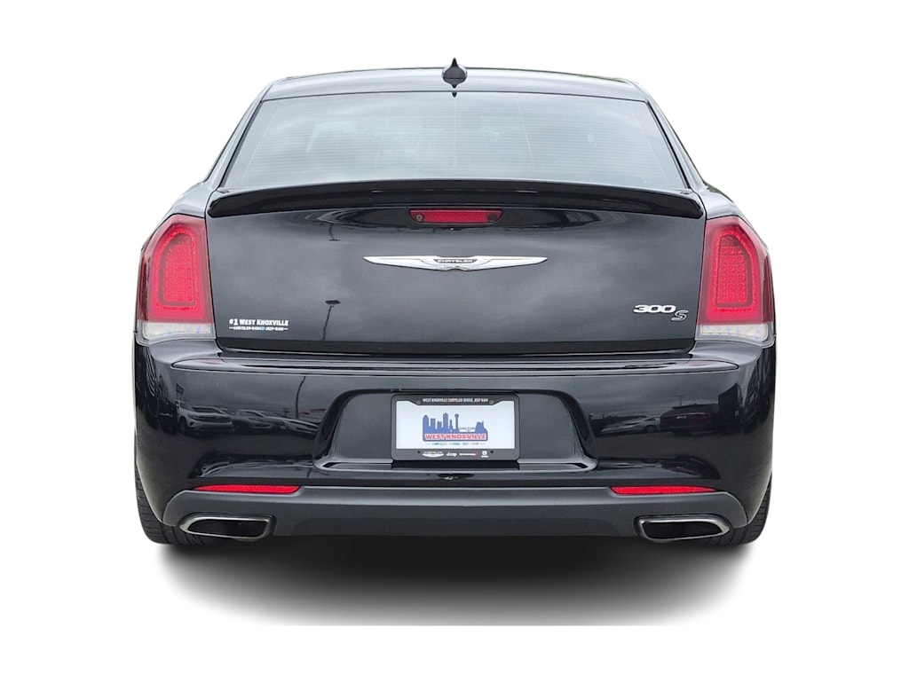 Thumbnail: 2017 Chrysler 300 - 5