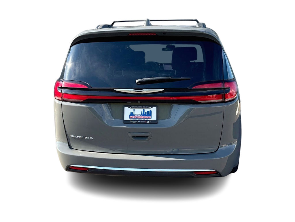 Thumbnail: 2022 Chrysler Pacifica - 5