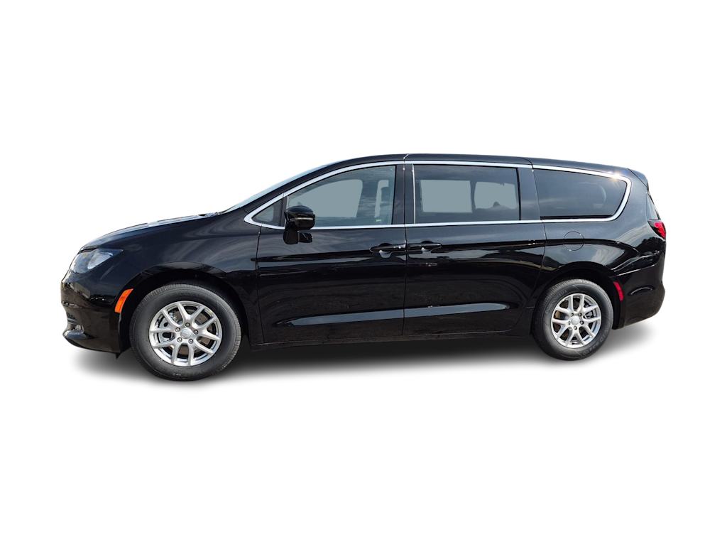 Thumbnail: 2027 Chrysler Pacifica - 3