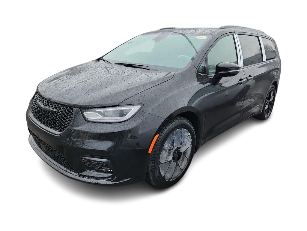 Thumbnail: 2026 Chrysler Pacifica - 2