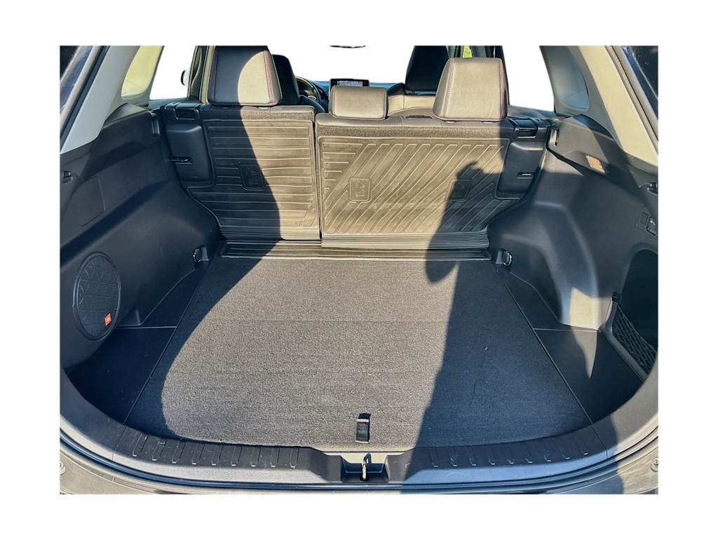 Thumbnail: 2020 Toyota RAV4 - 18