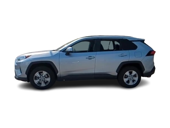 2021 Toyota RAV4 XLE 3