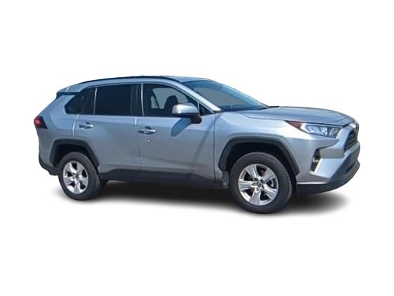 2021 Toyota RAV4 XLE 18