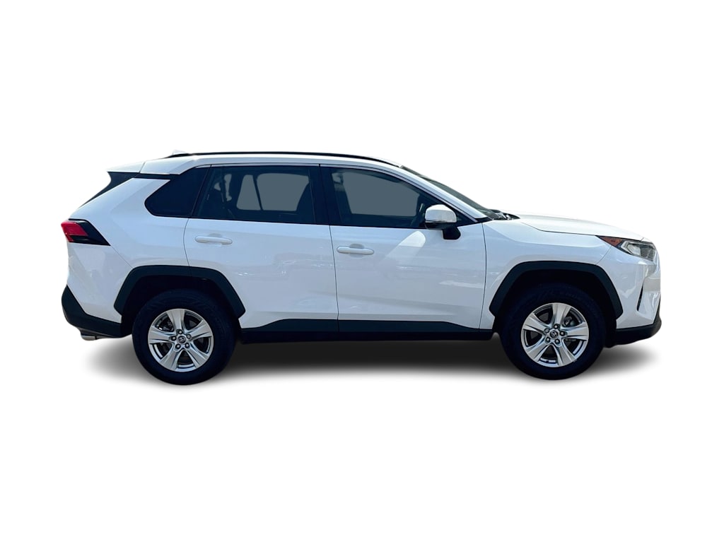 Thumbnail: 2021 Toyota RAV4 - 22