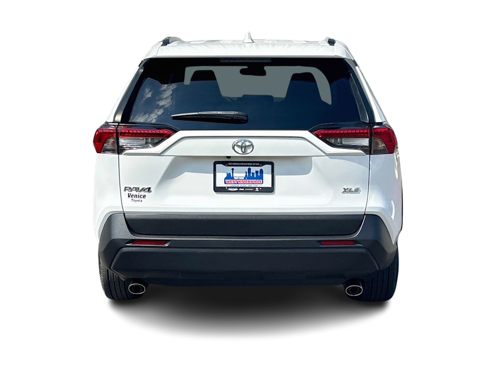 Thumbnail: 2021 Toyota RAV4 - 5