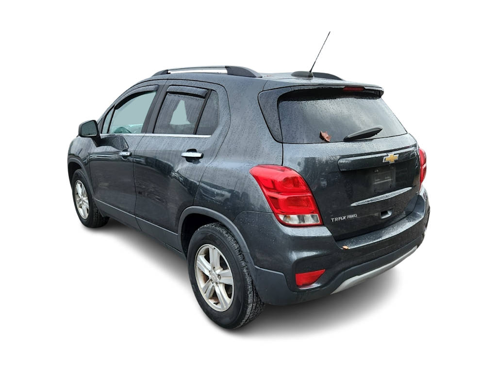 Thumbnail: 2017 Chevrolet Trax - 4