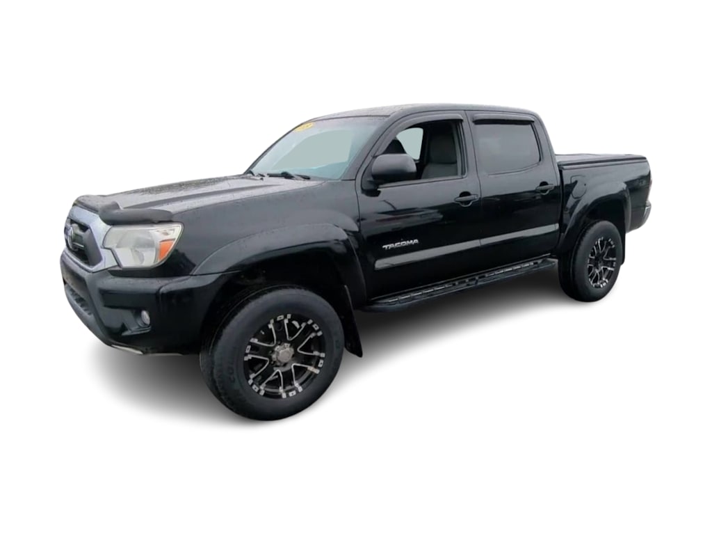 Thumbnail: 2015 Toyota Tacoma - 3