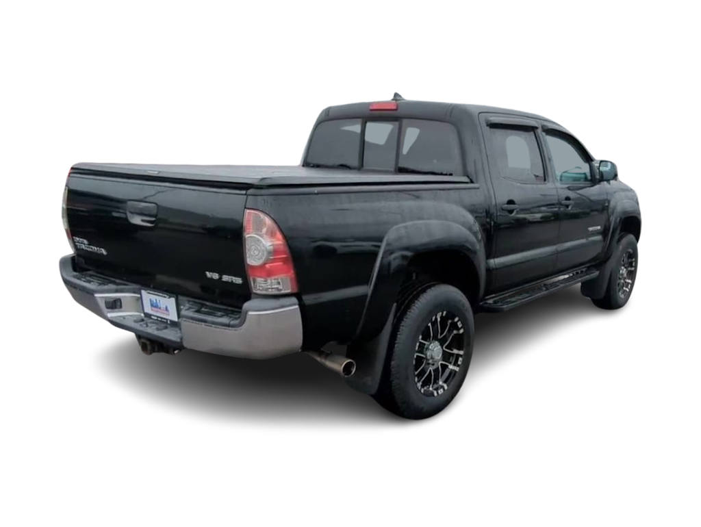 Thumbnail: 2015 Toyota Tacoma - 24