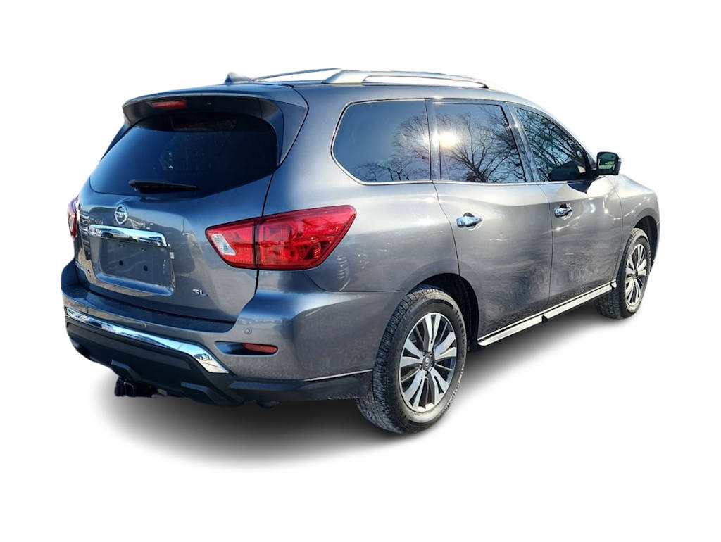 Thumbnail: 2019 Nissan Pathfinder - 16