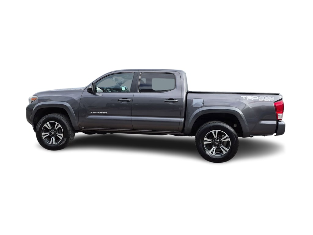 Thumbnail: 2017 Toyota Tacoma - 3