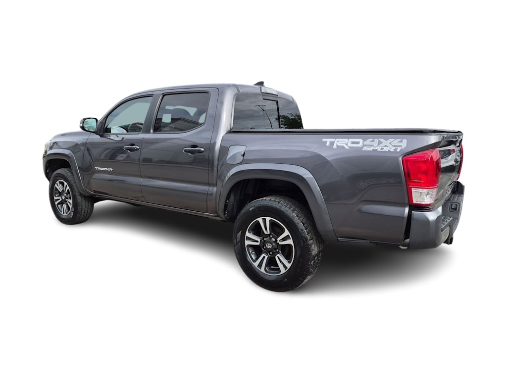 Thumbnail: 2017 Toyota Tacoma - 4