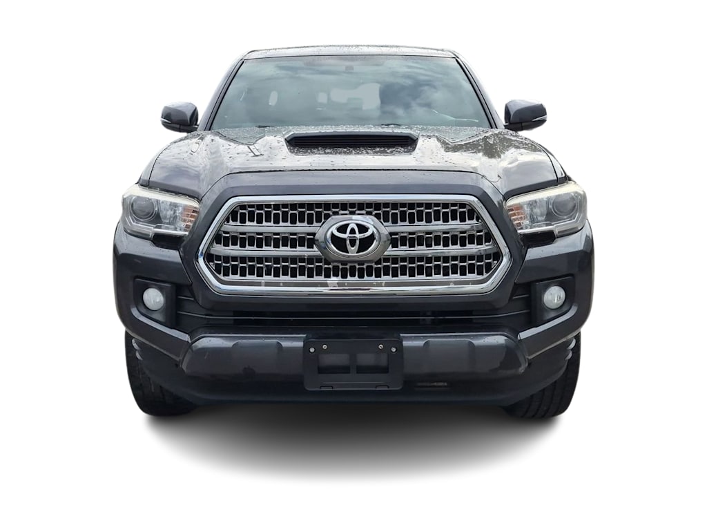 Thumbnail: 2017 Toyota Tacoma - 6