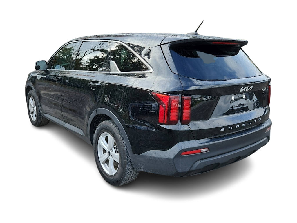 Thumbnail: 2022 Kia Sorento - 4