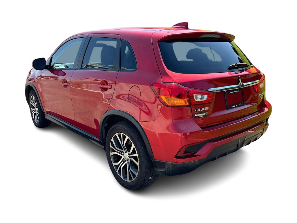 Thumbnail: 2018 Mitsubishi Outlander Sport - 4