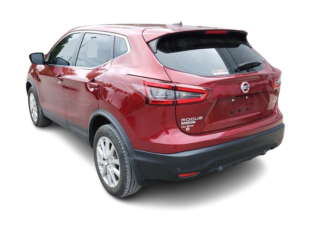 Thumbnail: 2021 Nissan Rogue Sport - 4