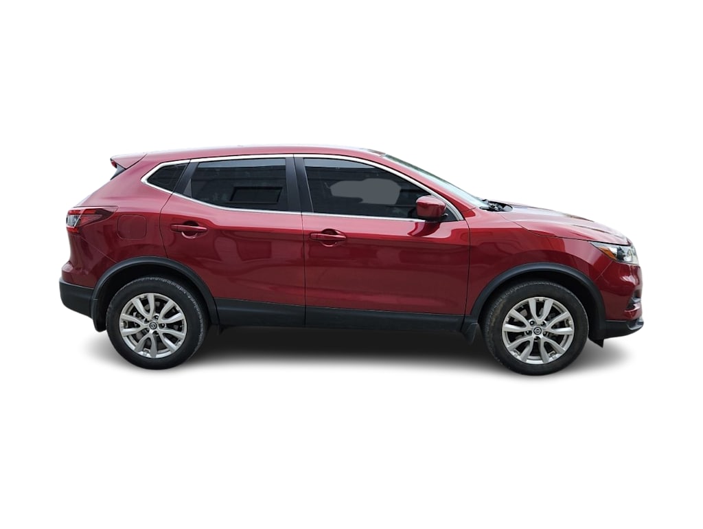 Thumbnail: 2021 Nissan Rogue Sport - 17