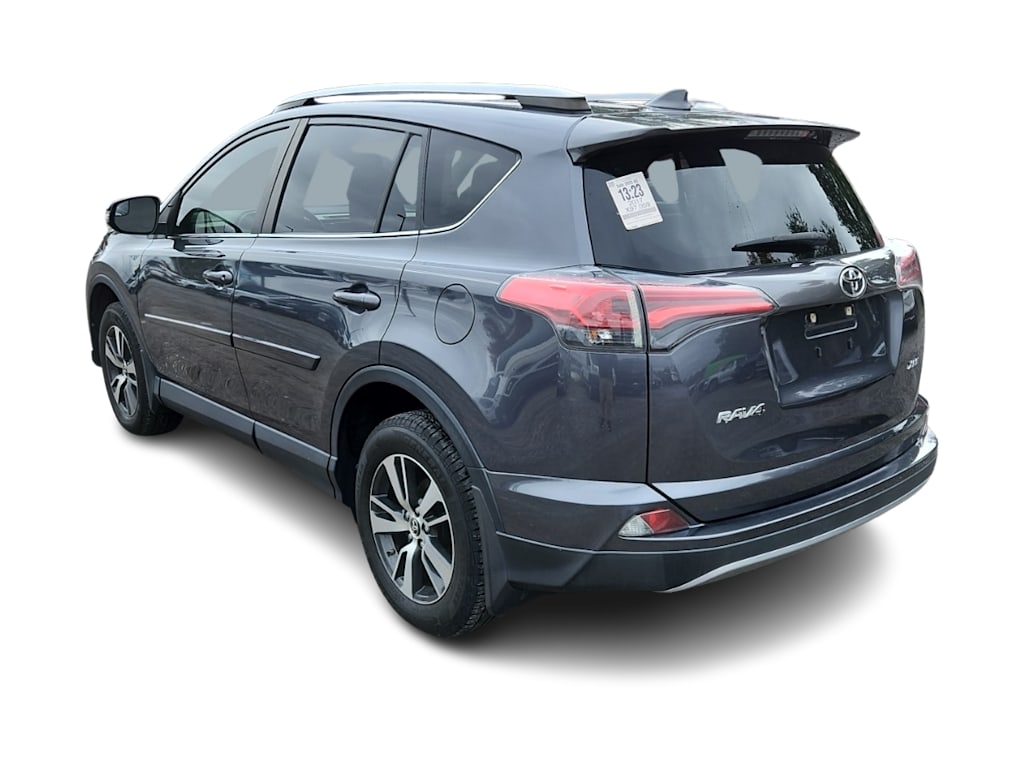 Thumbnail: 2017 Toyota RAV4 - 4