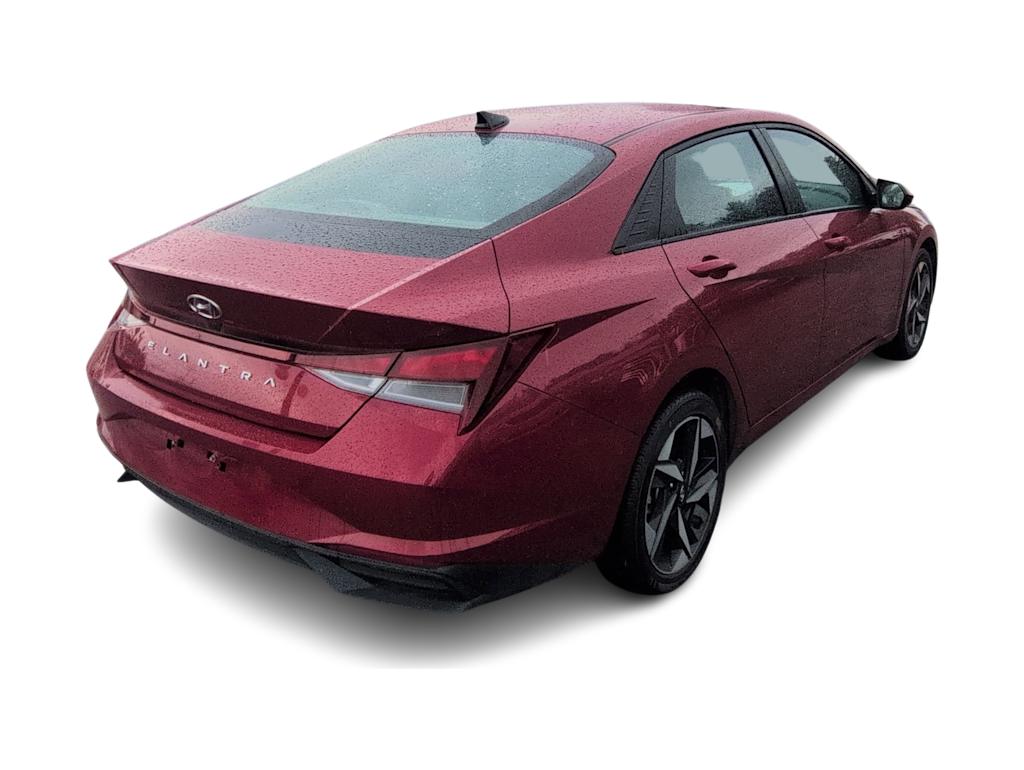 Thumbnail: 2023 Hyundai Elantra - 17
