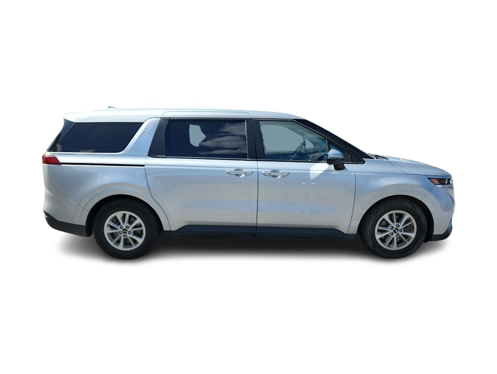 Thumbnail: 2022 Kia Carnival - 15