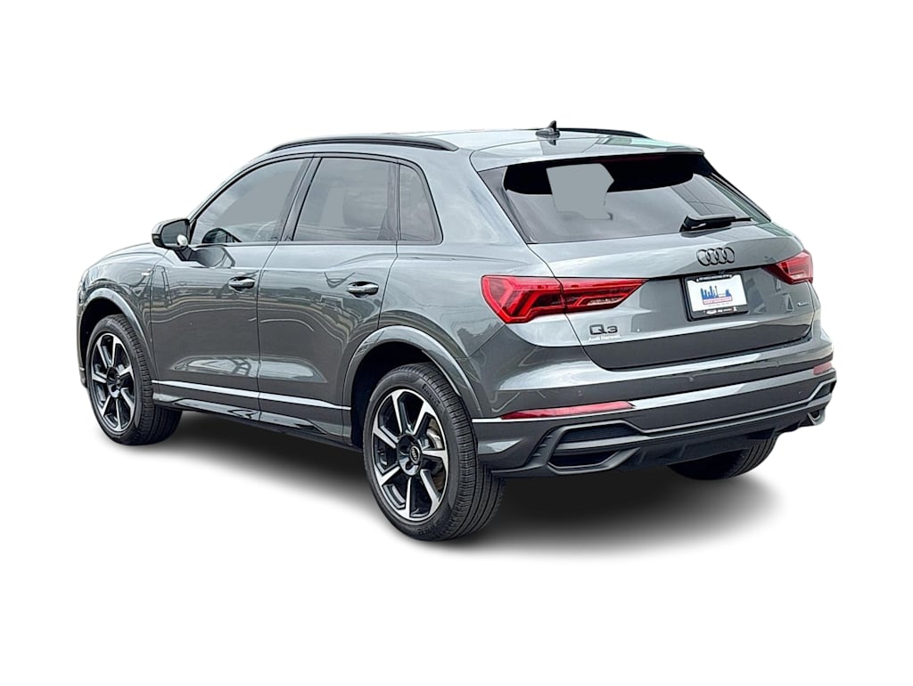Thumbnail: 2025 Audi Q3 - 4